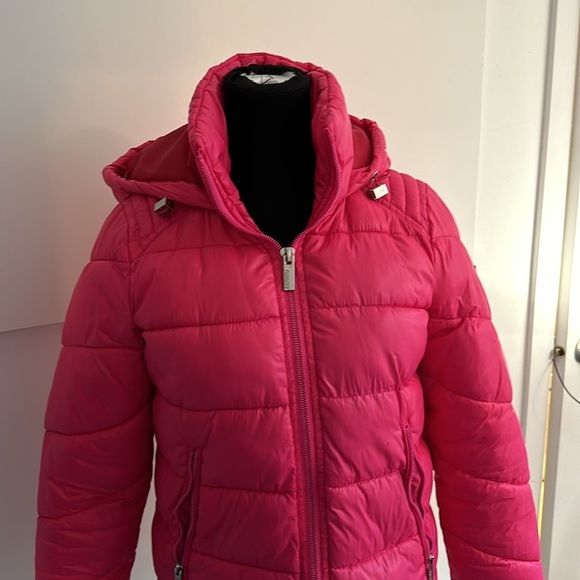 Winter jacket beautiful pink Color XS GUESS - Picture 2 of 9